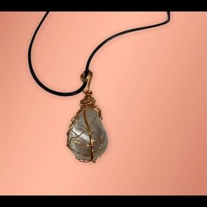 Quarts Raindrop Pendant